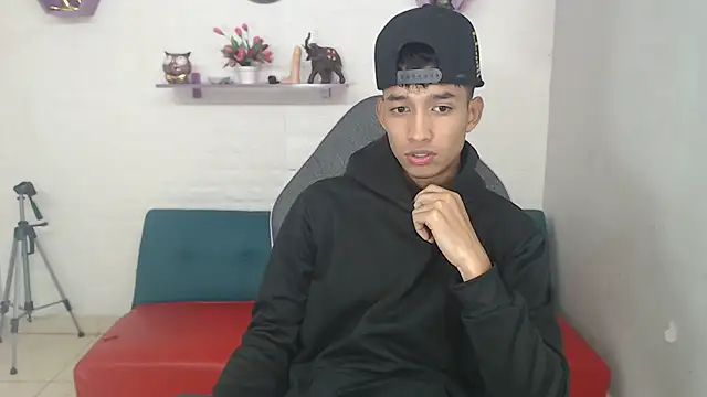 Snapshot of jose_sexycumm chatting on 03-05-25, 01:52 jose sexycumm online show from 03-05-25, 01:52