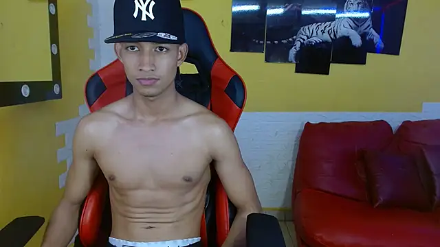 Snapshot of jose_sexycumm chatting on 03-10-25, 10:55 jose sexycumm online show from 03-10-25, 10:55