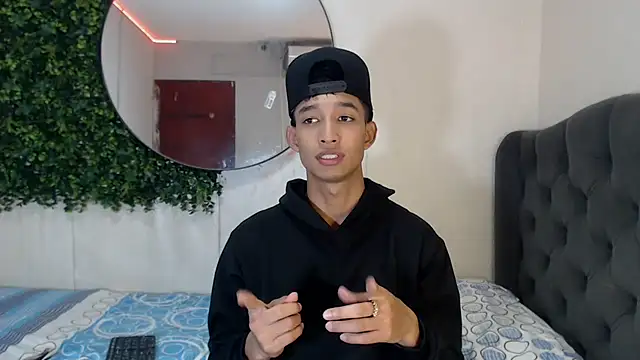 Snapshot of jose_sexycumm chatting on 03-17-25, 07:15 jose sexycumm online show from 03-17-25, 07:15