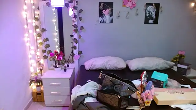 Kimandyuk online show from 03-21-25, 08:08