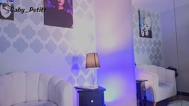 GabyPetit online show from 06-04-26, 11:49