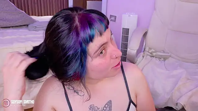 Lucy Smith2 online show from 04-09-26, 06:19