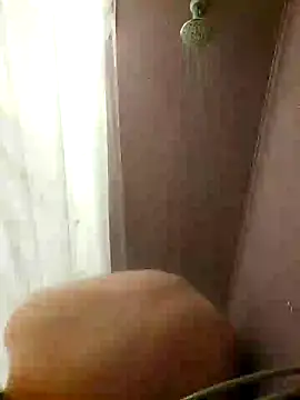 Snapshot of Boo-boo_kittyfux chatting on 12-17-24, 06:24 Boo-boo kittyfux online show from 12-17-24, 06:24