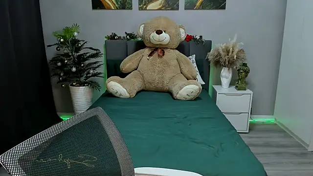 AlexaHarmon online show from 01-28-25, 04:52