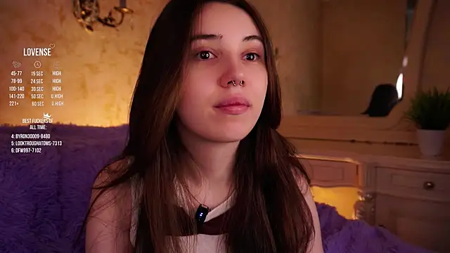 GillianDowdey online show from 10-29-25, 03:09