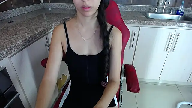 anna alvarez online show from 03-31-26, 01:11