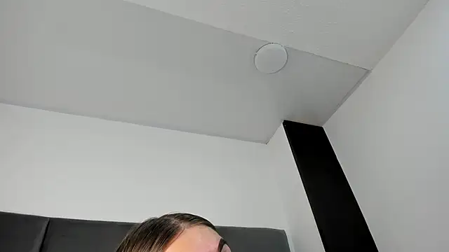 Lizz Luna online show from 10-30-25, 03:13