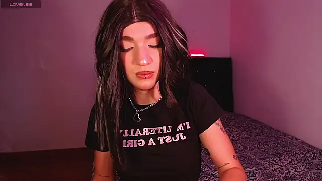 Snapshot of zarablare_ chatting on 01-16-25, 04:28 zarablare online show from 01-16-25, 04:28