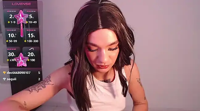 Snapshot of zarablare_ chatting on 02-21-25, 11:32 zarablare online show from 02-21-25, 11:32