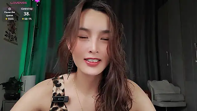 Youth3  online show from 02-11-25, 02:46