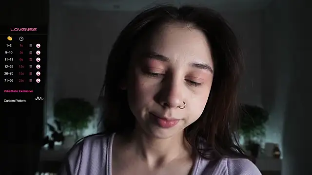 AislyEmbury online show from 02-20-25, 01:46