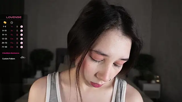 AislyEmbury online show from 02-23-25, 08:11