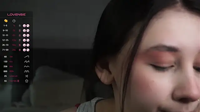 AislyEmbury online show from 03-01-25, 07:26