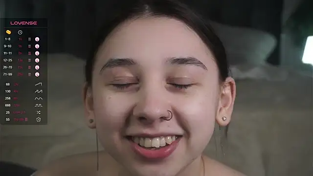 AislyEmbury online show from 03-10-25, 04:38