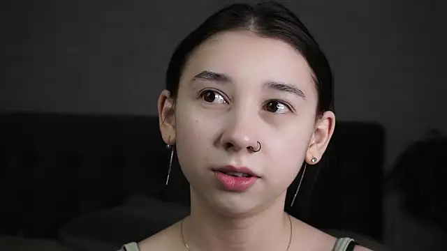 AislyEmbury online show from 03-15-25, 08:43