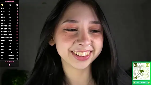 AislyEmbury online show from 11-19-25, 04:45