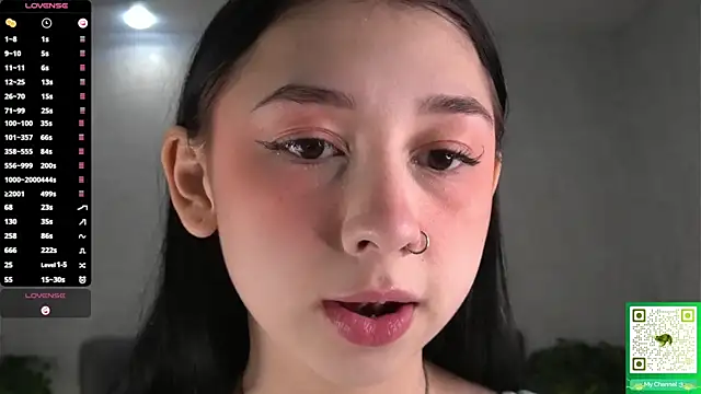 AislyEmbury online show from 11-27-25, 04:47