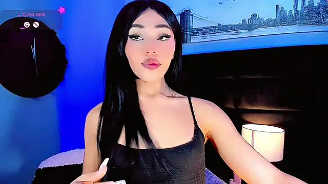 Snapshot of Valery_Sophiia chatting on 02-16-25, 06:10 Valery Sophiia online show from 02-16-25, 06:10