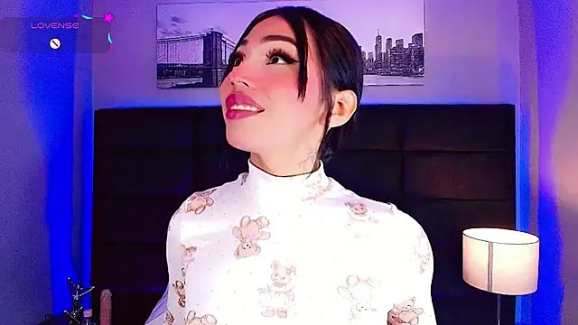 Snapshot of Valery_Sophiia chatting on 02-21-25, 05:56 Valery Sophiia online show from 02-21-25, 05:56