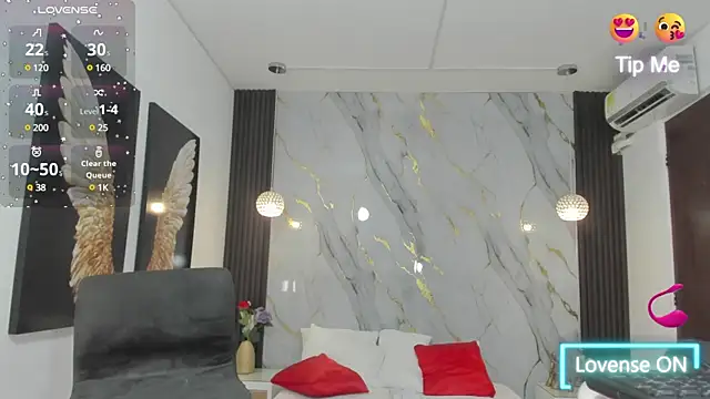 Snapshot of estephany_doll chatting on 02-06-25, 01:54 estephany doll online show from 02-06-25, 01:54