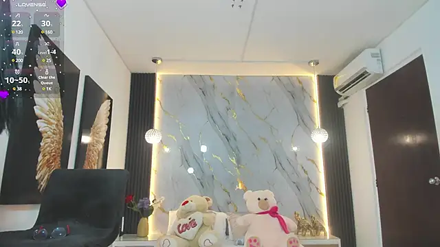 Snapshot of estephany_doll chatting on 03-14-25, 02:19 estephany doll online show from 03-14-25, 02:19