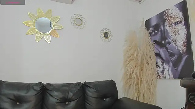 Snapshot of estephany_doll chatting on 09-20-25, 09:38 estephany doll online show from 09-20-25, 09:38