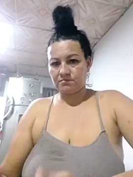 Snapshot of lupita_2023 chatting on 02-04-26, 11:31 lupita 2023 online show from 02-04-26, 11:31