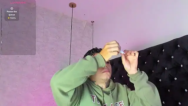 Ian Castillo  online show from 10-02-25, 11:17