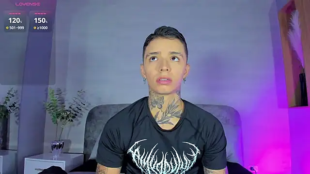Ian Castillo  online show from 06-11-26, 11:19
