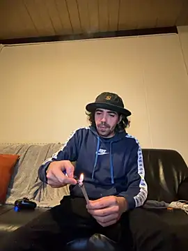 wolfwhite95 online show from 11-02-25, 02:58