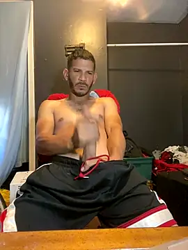 Chico Bellaco online show from 09-18-25, 04:20