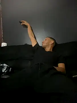 Chico Bellaco online show from 11-02-25, 05:43