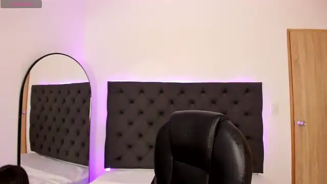 Snapshot of ninfomaria_ chatting on 10-06-25, 04:37 ninfomaria online show from 10-06-25, 04:37