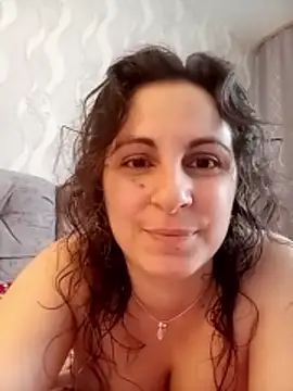 ShelaDiass online show from 02-11-26, 04:17