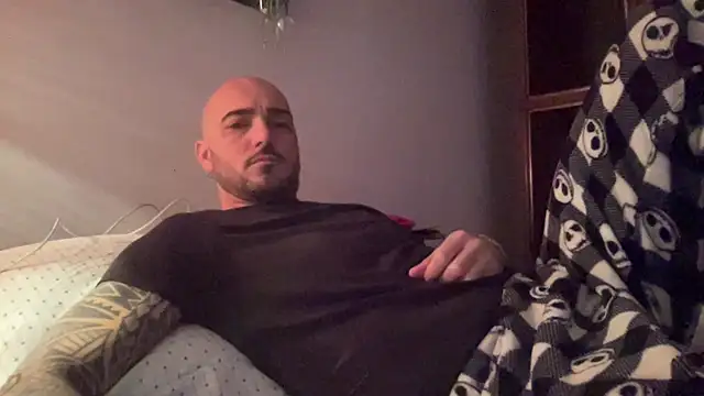 alessandromori91 online show from 12-17-25, 08:26