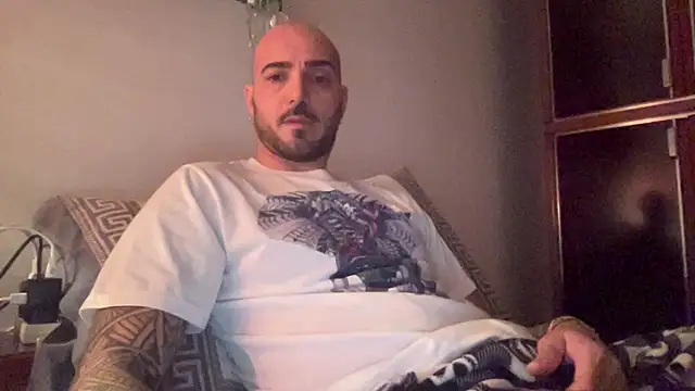 alessandromori91 online show from 12-21-25, 09:22