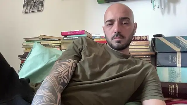 alessandromori91 online show from 04-11-26, 09:13