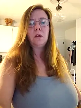 MsShelby40 online show from 10-08-25, 10:07