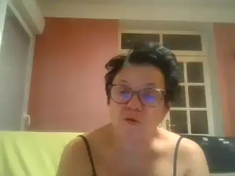 Vandeae44 online show from 12-19-24, 08:34