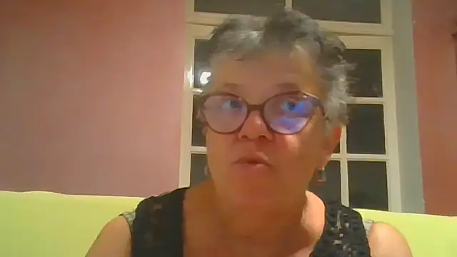 Snapshot of Vandeae44 chatting on 07-27-26, 08:27 Vandeae44 online show from 07-27-26, 08:27