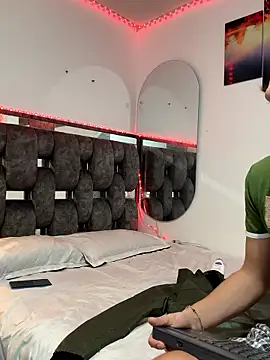 Alex and Fabian online show from 01-19-26, 01:42