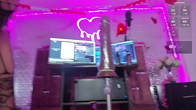 Snapshot of AlessiaDouce chatting on 02-13-25, 11:26 AlessiaDouce online show from 02-13-25, 11:26