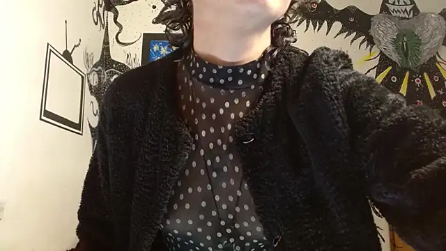 fenixmfx19 online show from 10-08-25, 06:16