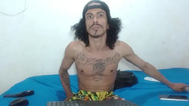 Snapshot of damian_bottom_bigcock chatting on 12-20-25, 08:38 damian bottom bigcock online show from 12-20-25, 08:38