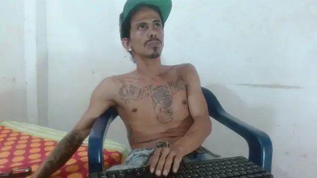 Snapshot of damian_bottom_bigcock chatting on 02-01-26, 10:19 damian bottom bigcock online show from 02-01-26, 10:19