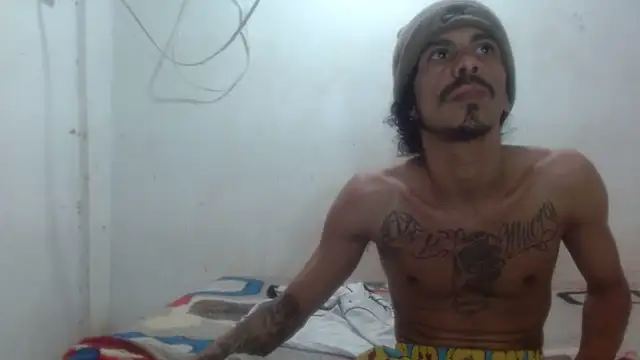 Snapshot of damian_bottom_bigcock chatting on 02-14-26, 07:32 damian bottom bigcock online show from 02-14-26, 07:32