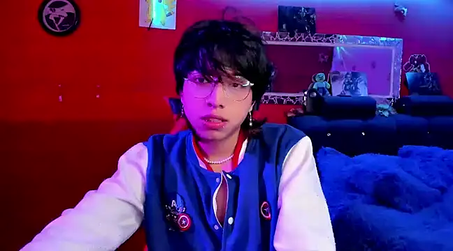 Snapshot of AnggelONfiree chatting on 12-16-24, 08:20 AnggelONfiree online show from 12-16-24, 08:20