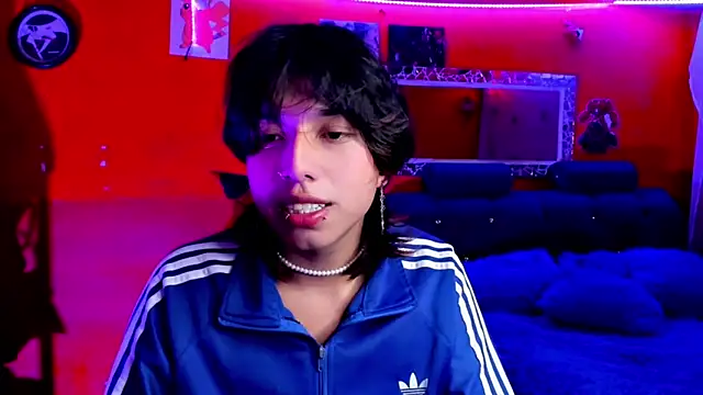 Snapshot of AnggelONfiree chatting on 01-27-25, 02:20 AnggelONfiree online show from 01-27-25, 02:20