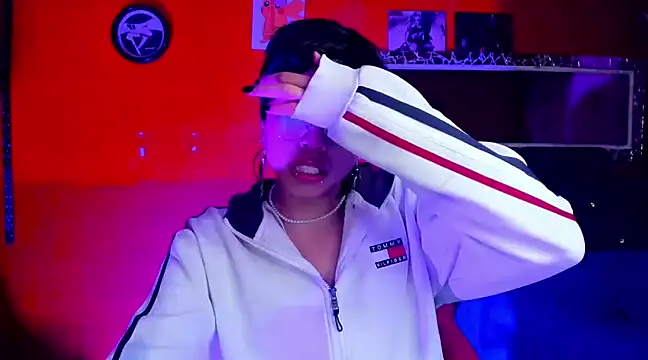 Snapshot of AnggelONfiree chatting on 02-11-25, 05:05 AnggelONfiree online show from 02-11-25, 05:05