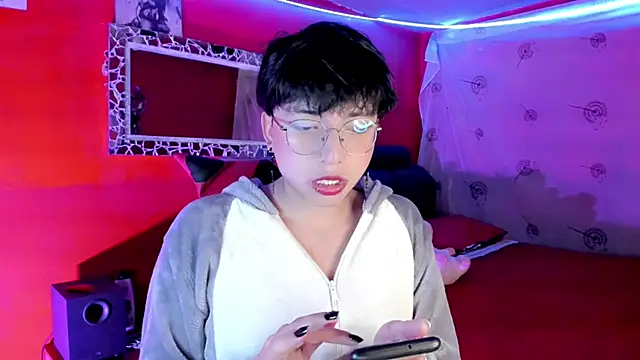 Snapshot of AnggelONfiree chatting on 09-30-25, 12:48 AnggelONfiree online show from 09-30-25, 12:48